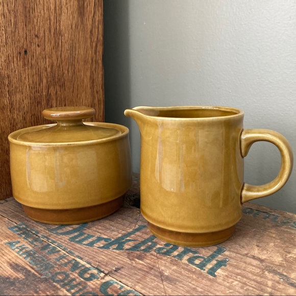 Vintage Fashion Manor Cream & Sugar Set